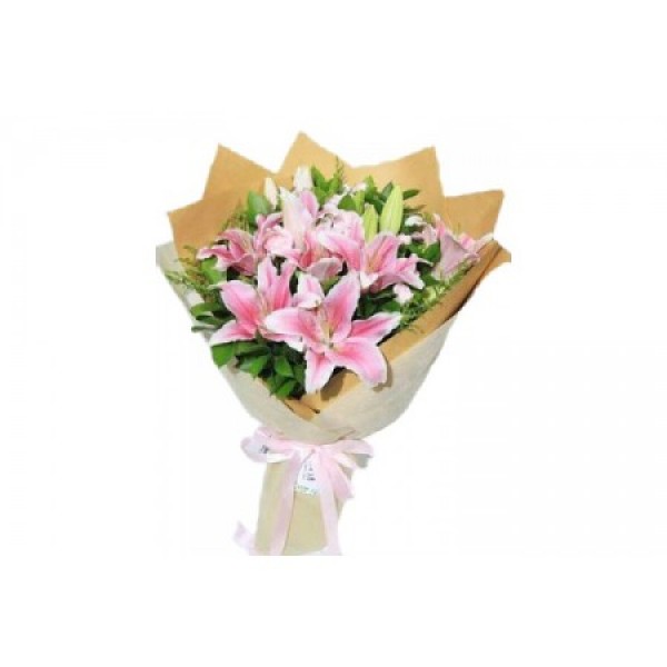 Pembe Lilyum Buketi